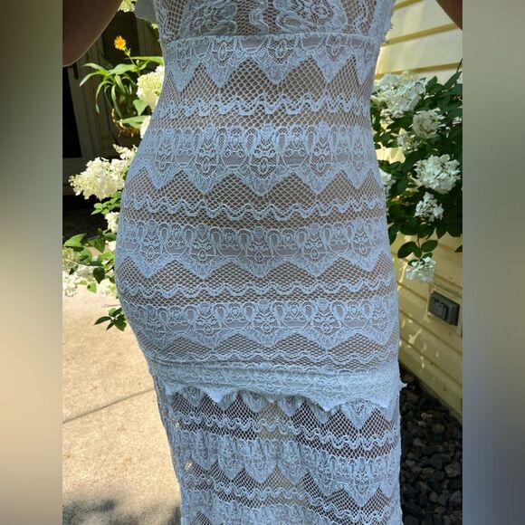 Nightcap by Carisa Rene Antoinette cream/nude lace overlay V-neck maxi dress, 1 - Picture 7 of 14